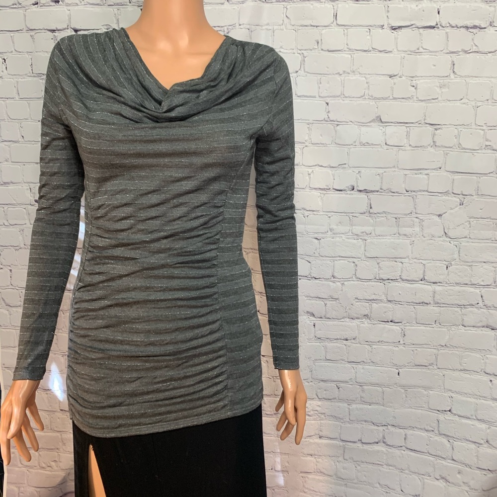 White House Black Market Top gray striped boho blouse size XS long sleeve